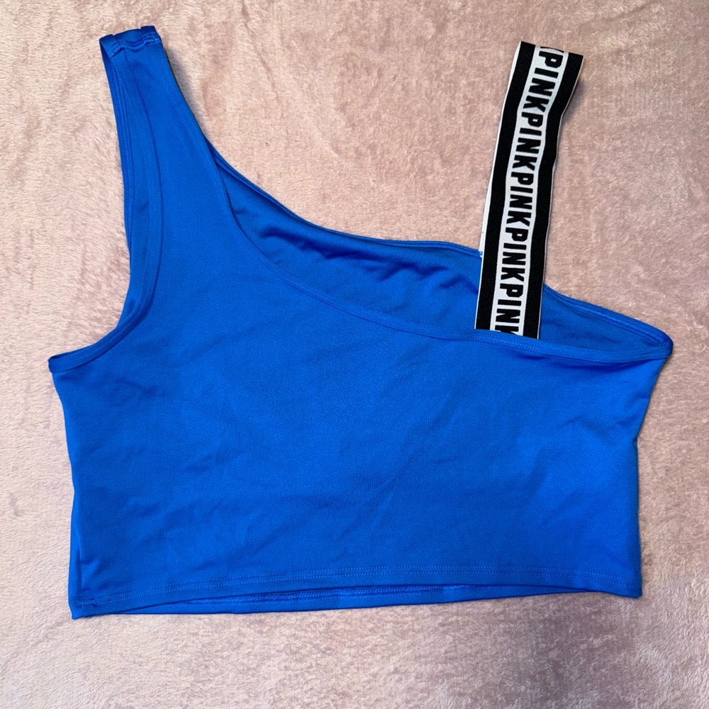 Victoria’s Secret Pink ultimate sports bra